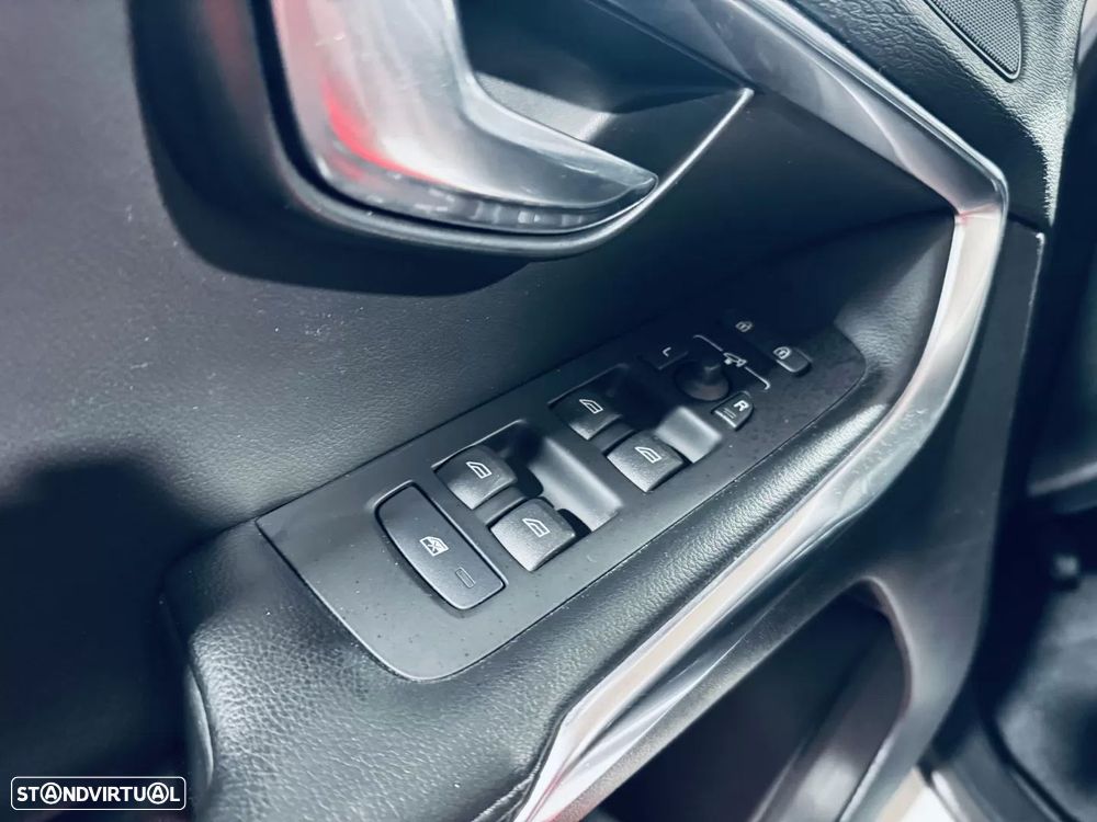 Volvo V40 1.6 D2 Momentum Eco - 27