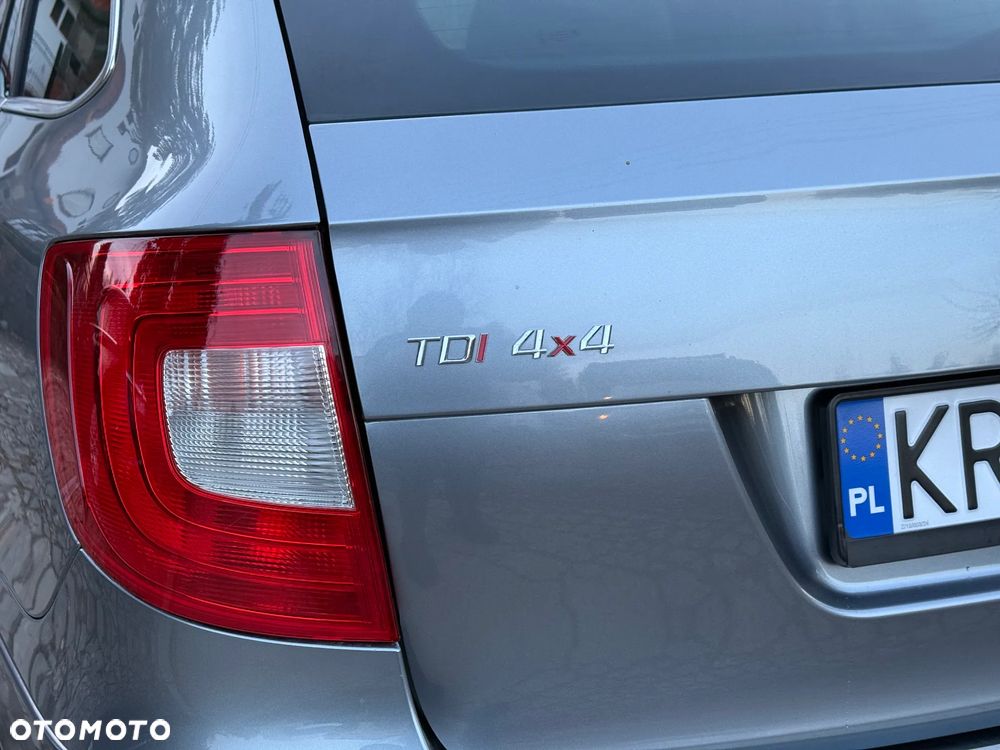 Skoda Superb 2.0 TDI 4x4 DSG Exclusive - 35