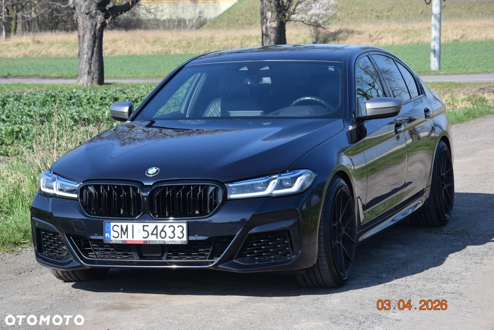 BMW Seria 5 M550i xDrive sport - 30