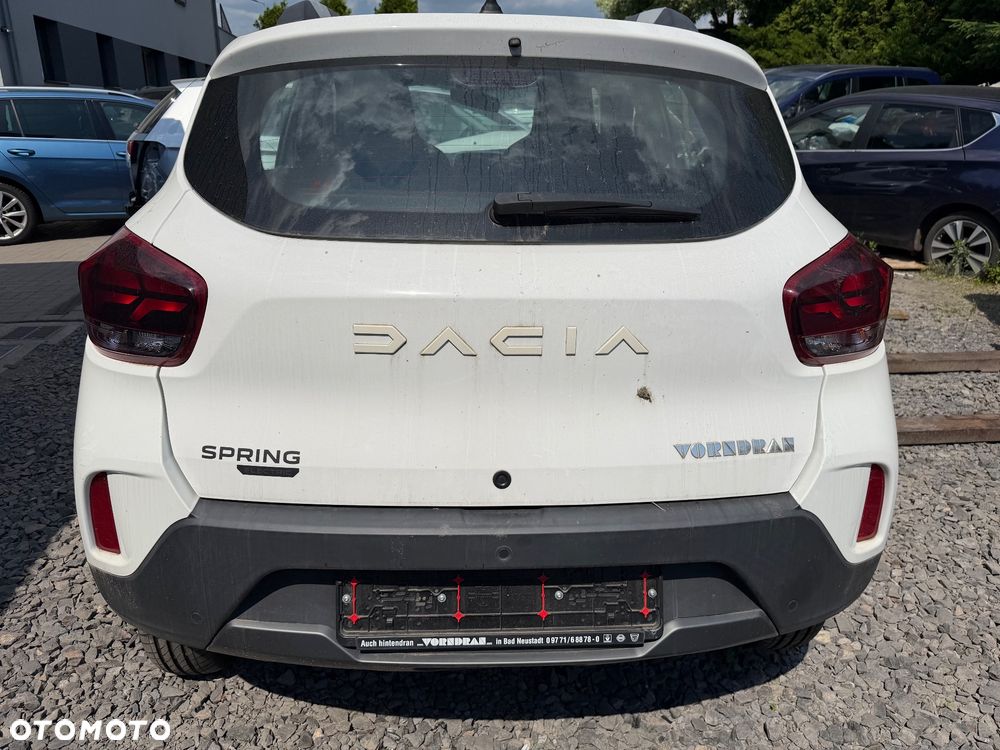 Dacia Spring - 12