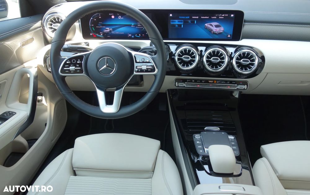 Mercedes-Benz CLA 200 7G-DCT Special Edition - 13