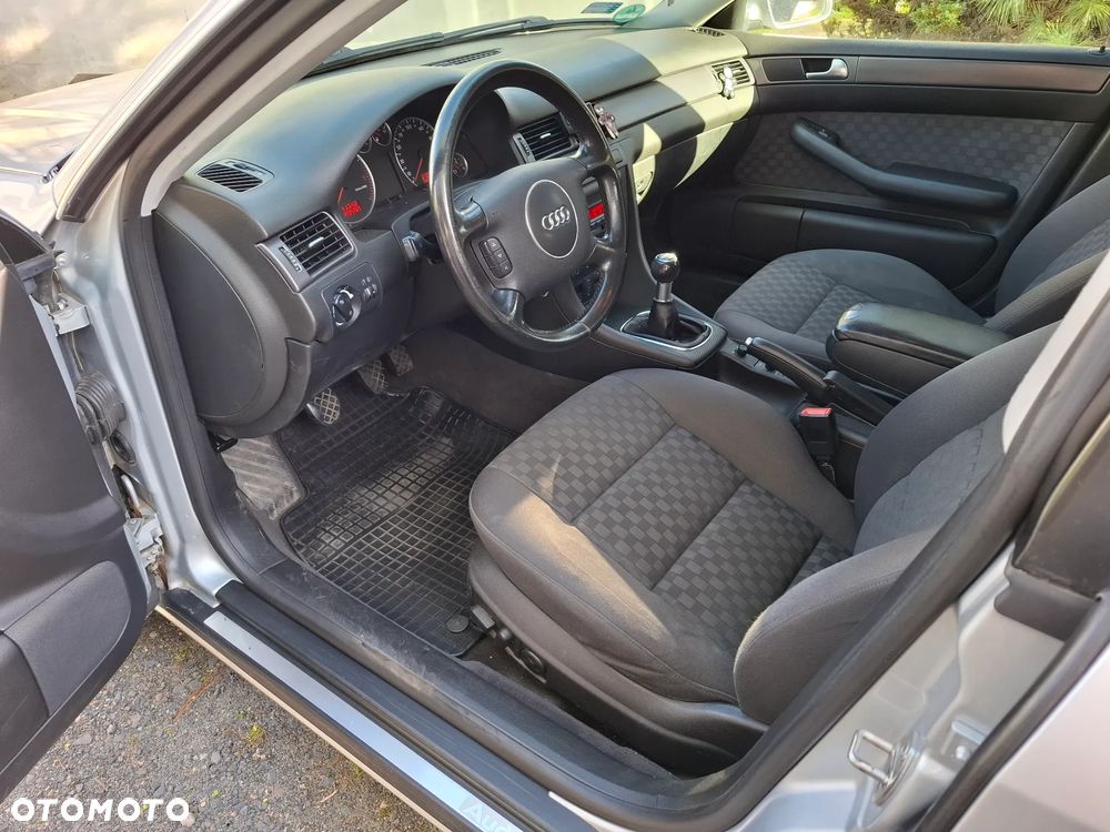 Audi A6 Avant 2.5 TDI - 8