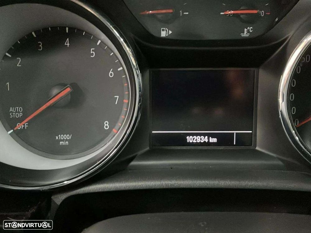 Opel Astra Sports Tourer - 12