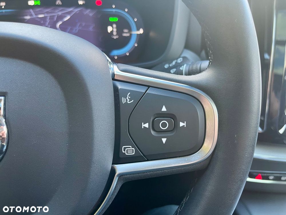 Volvo XC 60 T6 AWD Plug-In Hybrid Inscription - 18