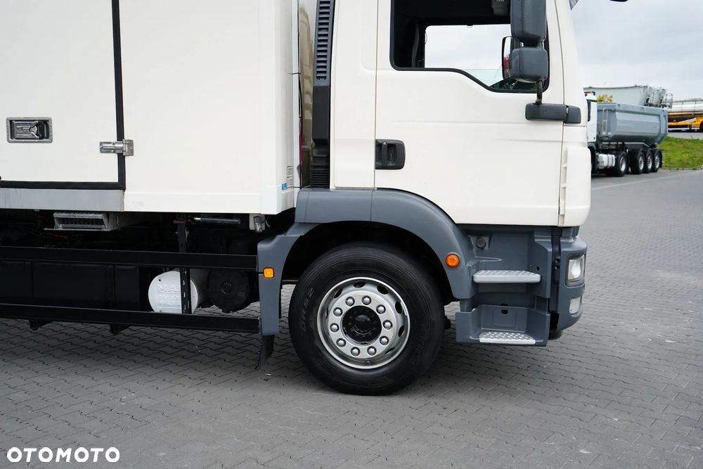 MAN TGM / 26.340 / EURO 5 / CHŁODNIA + WINDA / 24 PALETY / OŚ SKRĘTNA - 23