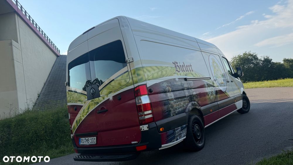 Mercedes-Benz Sprinter - 2