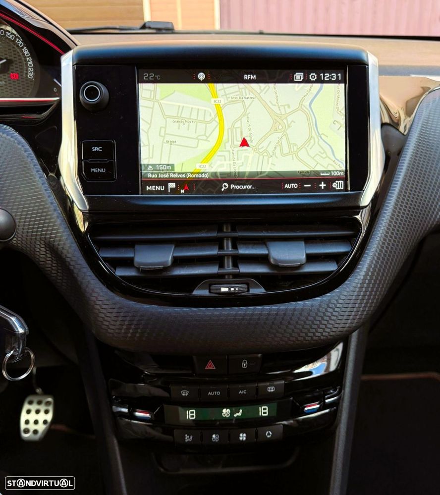 Peugeot 2008 1.2 PureTech GT Line - 17