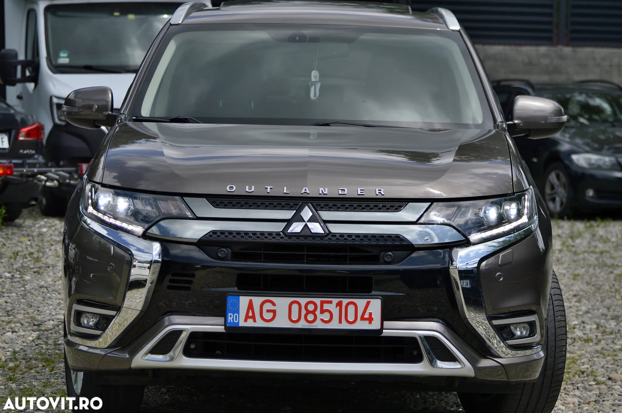 Mitsubishi Outlander 2.4 4WD Plug-In Hybrid - 14