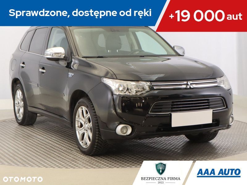 Mitsubishi Outlander - 2