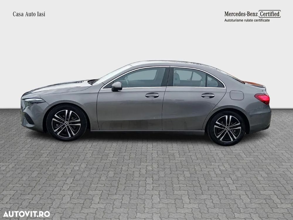 Mercedes-Benz A 220 4MATIC Aut. - 9