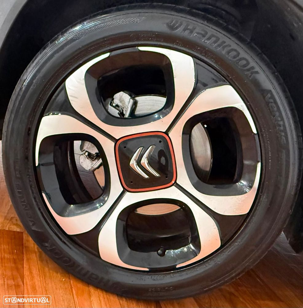 Citroën C3 Aircross 1.2 PureTech Shine EAT6 - 6