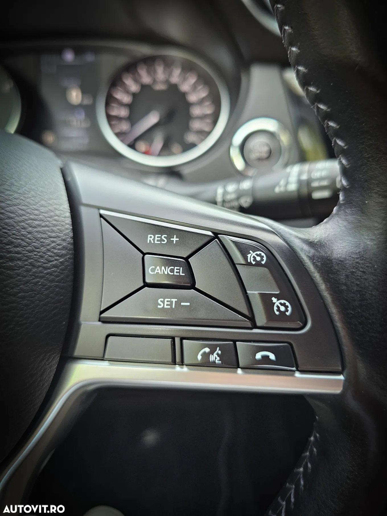 Nissan Qashqai 1.6 DCI Xtronic TEKNA+ - 28