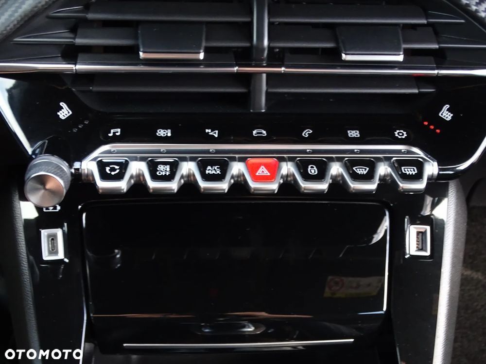Peugeot 2008 1.2 PureTech GT Pack S&S EAT8 - 24