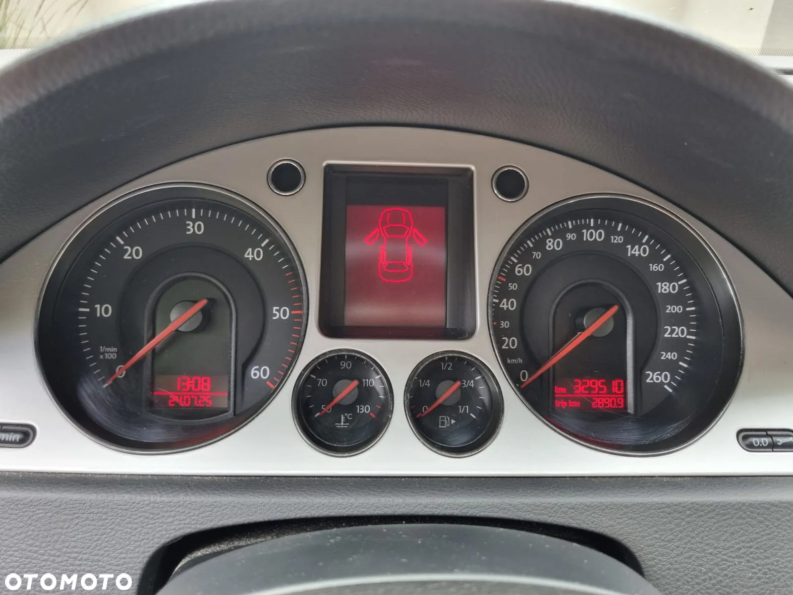 Volkswagen Passat 2.0 TDI DPF Comfortline - 8