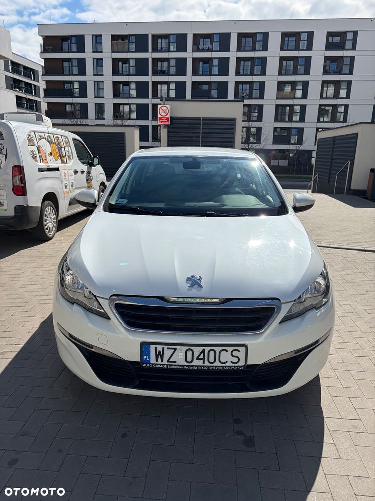 Peugeot 308 - 1