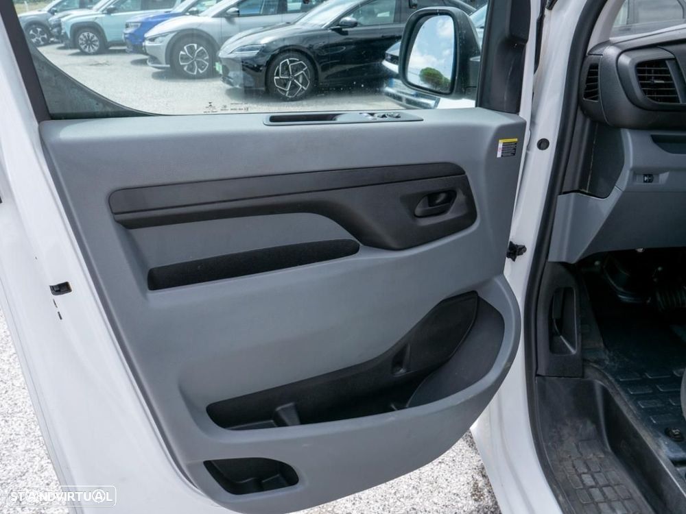 Opel Vivaro - 22