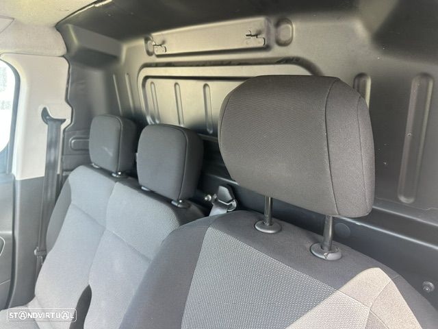 Opel COMBO LONGA 3 LUGARES - 12