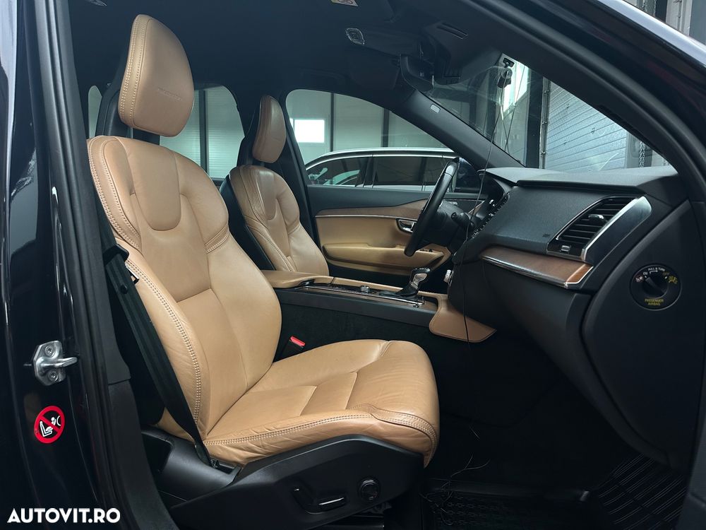 Volvo XC 90 D5 AWD Geartronic Inscription - 25