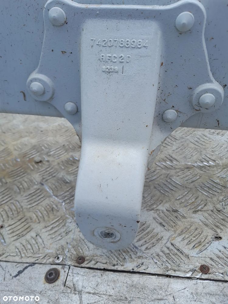 Mocowanie resorów Renault Mascott 09r - 2