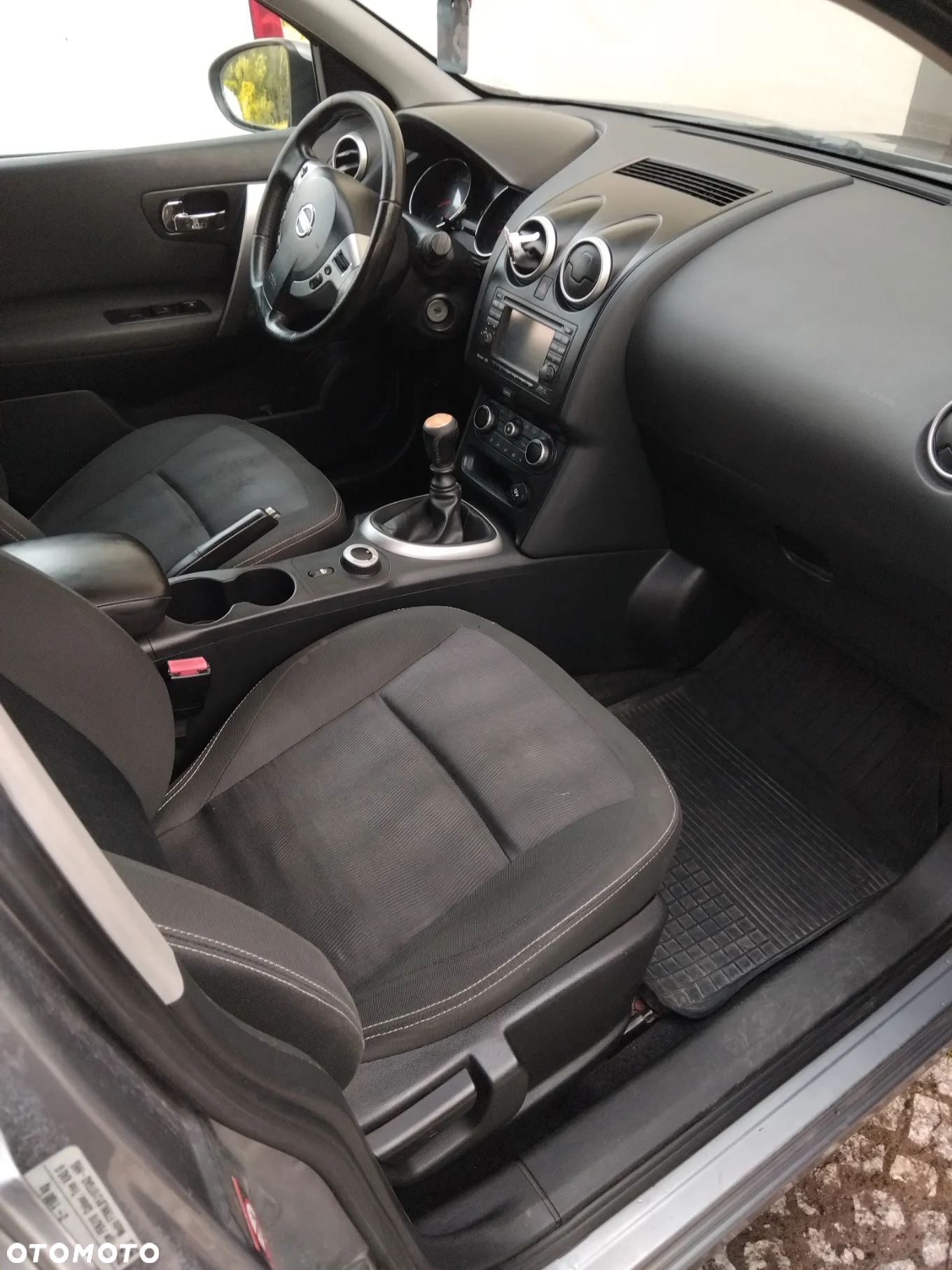 Nissan Qashqai 1.6 dCi DPF 4x4 tekna - 8