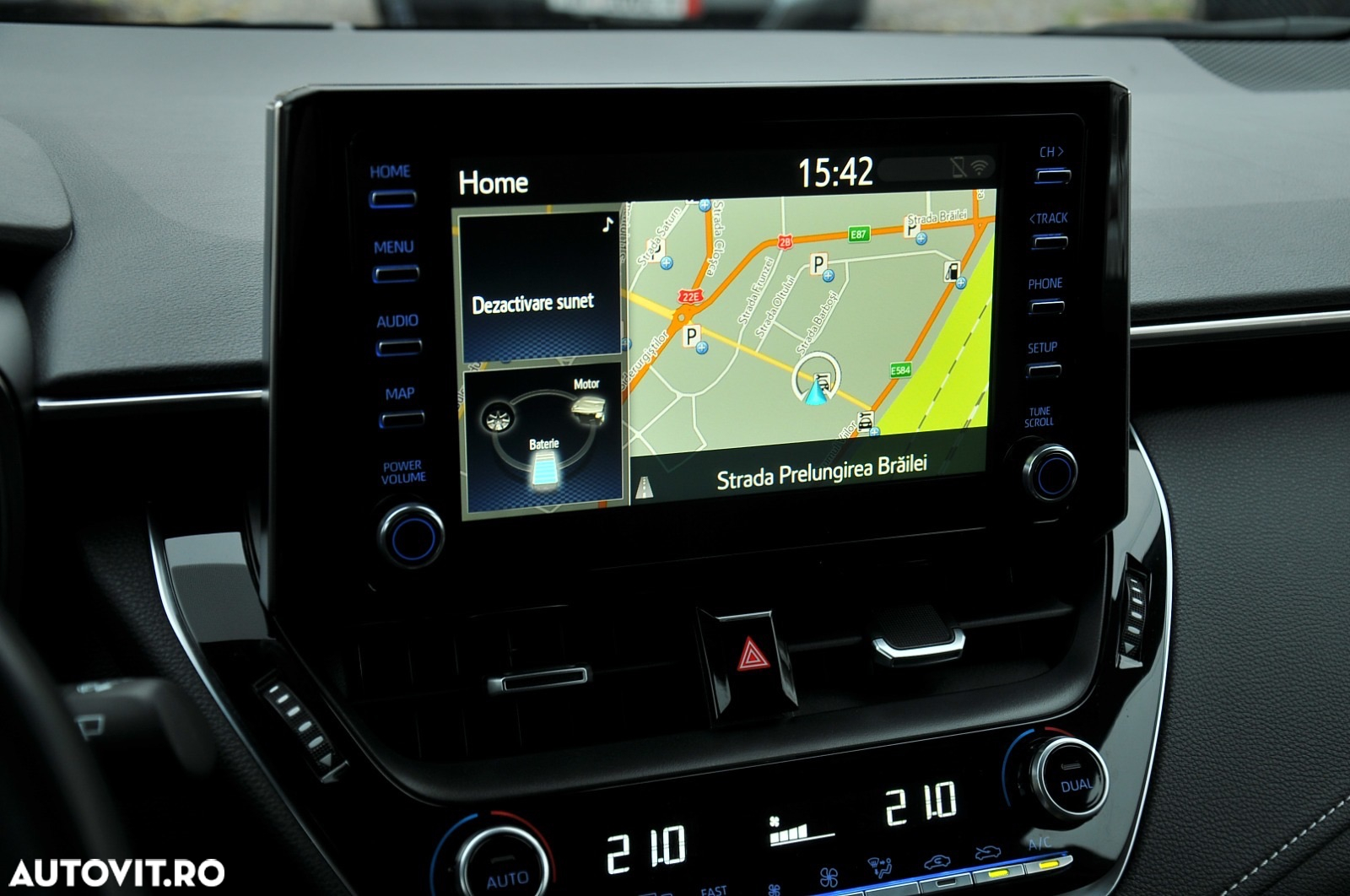 Toyota Corolla 1.8 Hybrid Comfort - 12