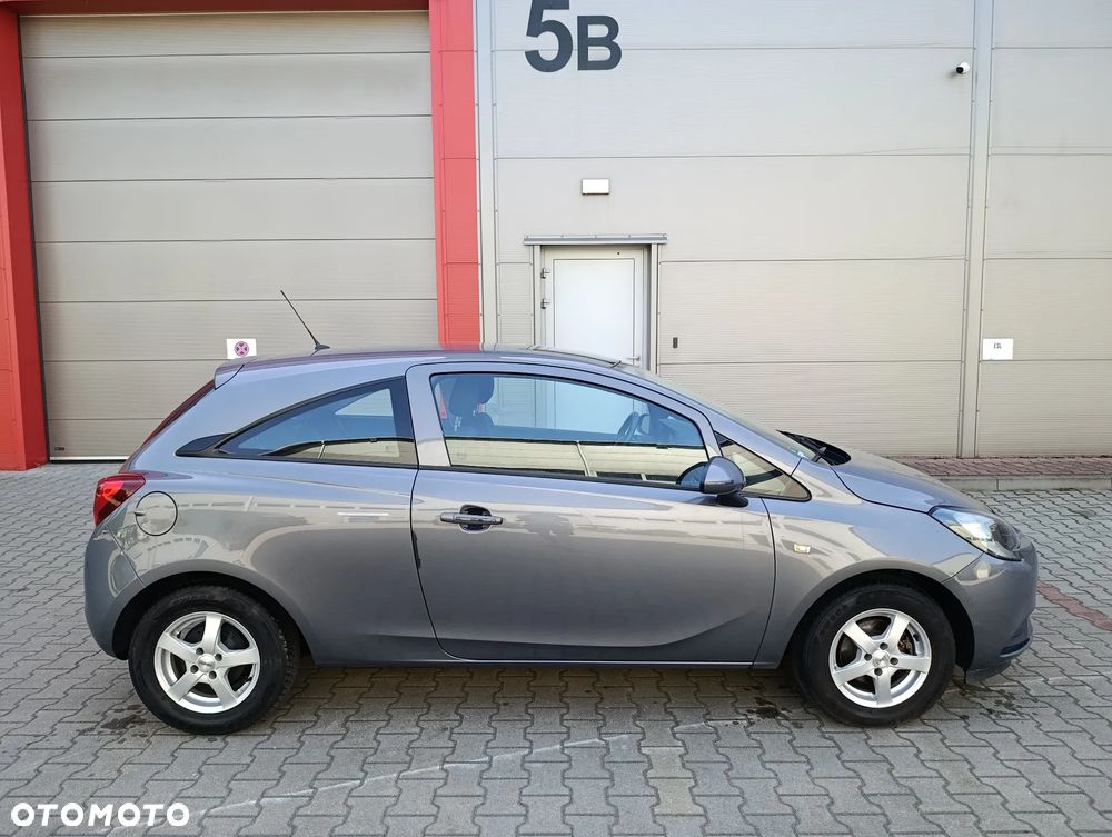 Opel Corsa 1.2 16V Essentia - 11