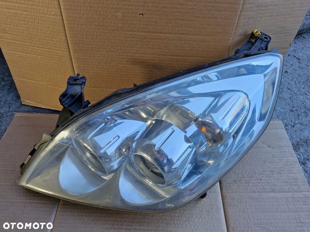 Lampa przednia przód prawa lewa Opel Vectra C Signum LIFT EUROPA