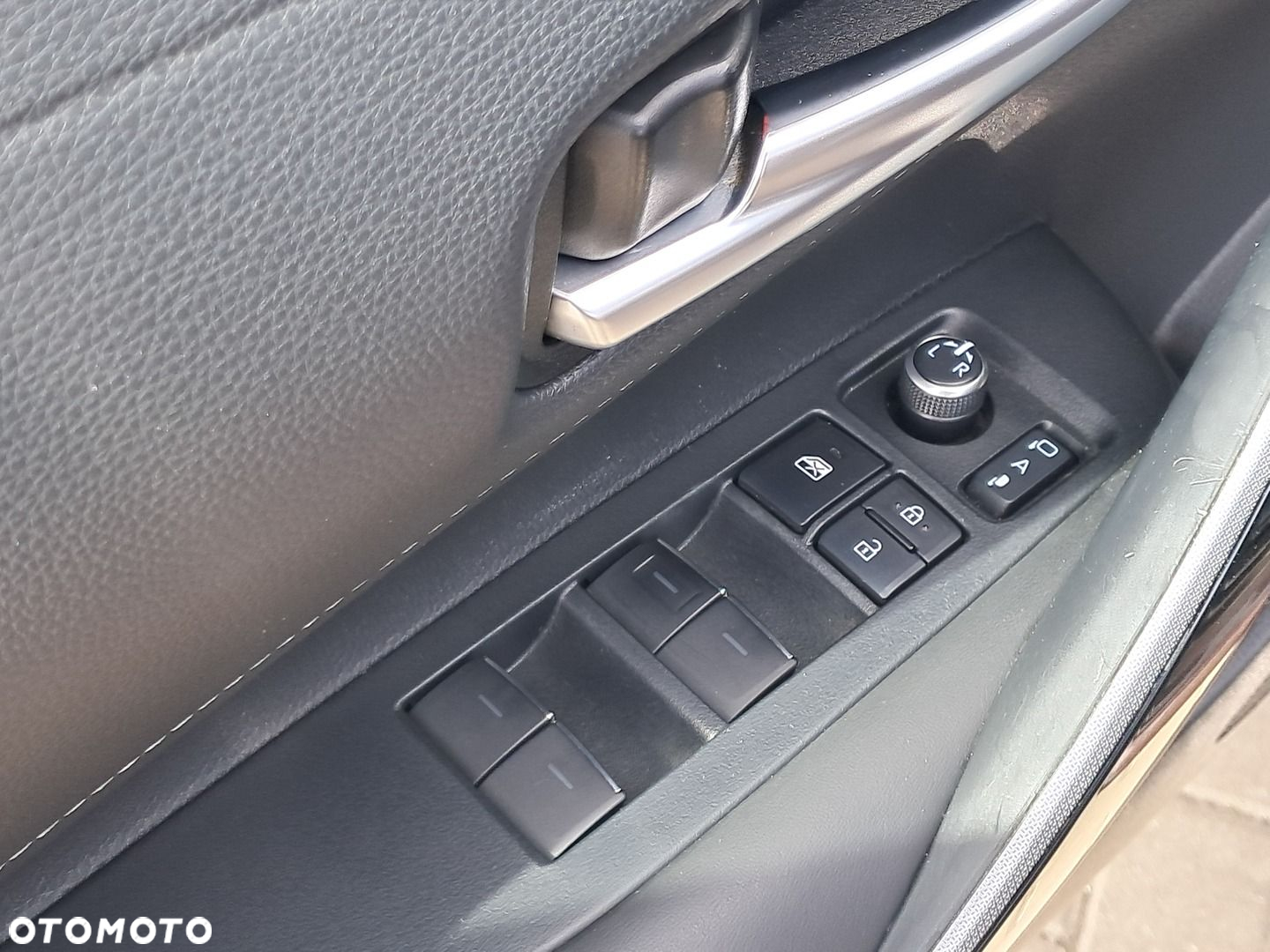 Toyota Corolla - 6