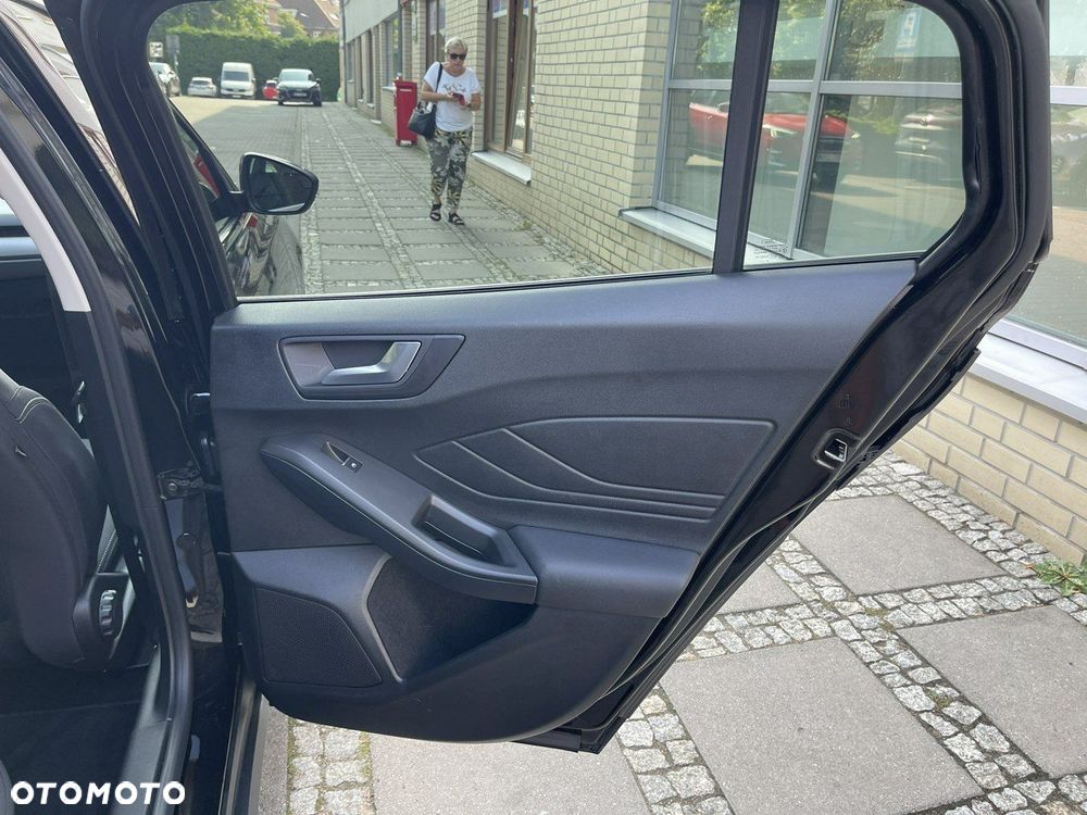 Ford Focus - 27
