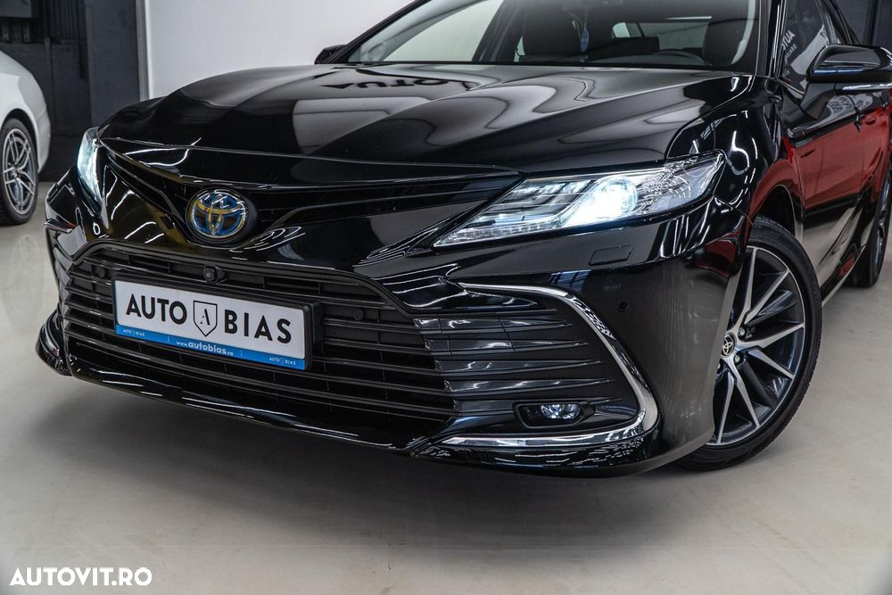 Toyota Camry 2.5 Exclusive - 11