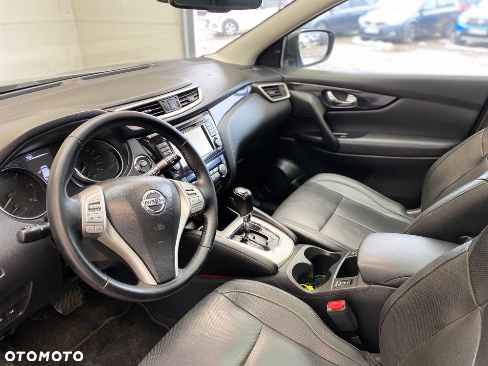 Nissan Qashqai 1.6 DCi Xtronic N-Connecta - 8