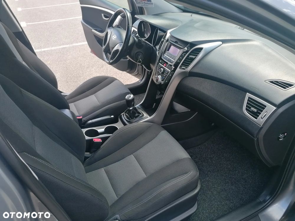 Hyundai i30 1.4 Comfort - 10