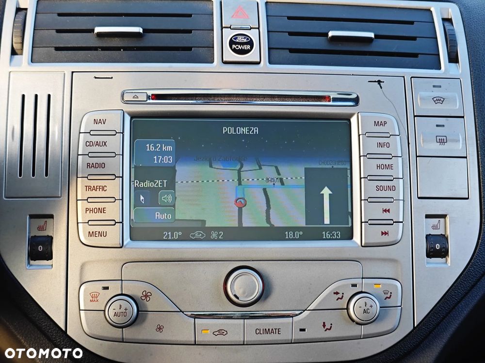 Ford Kuga 2.0 TDCi 2x4 Titanium - 25