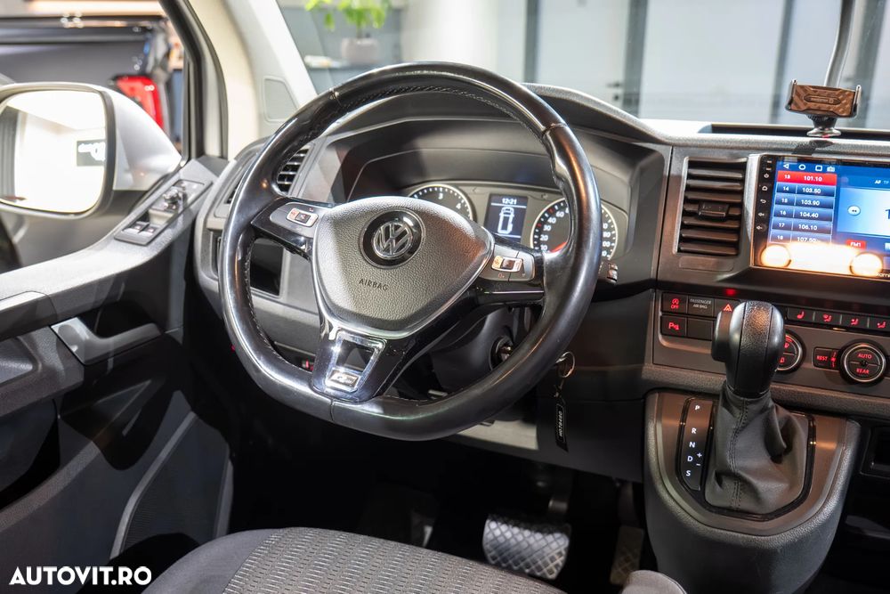 Volkswagen Caravelle - 13