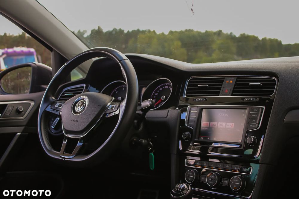 Volkswagen Golf 2.0 TDI BlueMotion Technology Allstar - 31