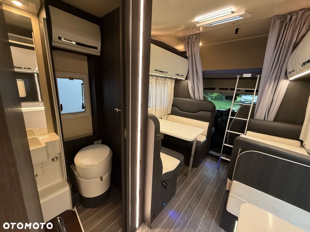 Roller Team 277 camper 7-osób kamper camper zamiana - 36