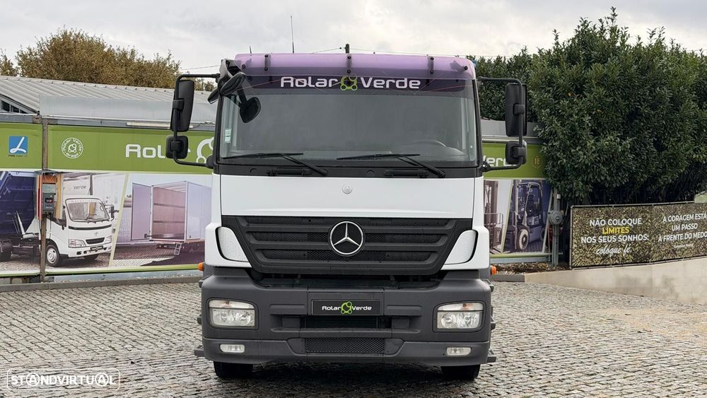 Mercedes Benz 280 ESTRADO DE 8700 mm - 2