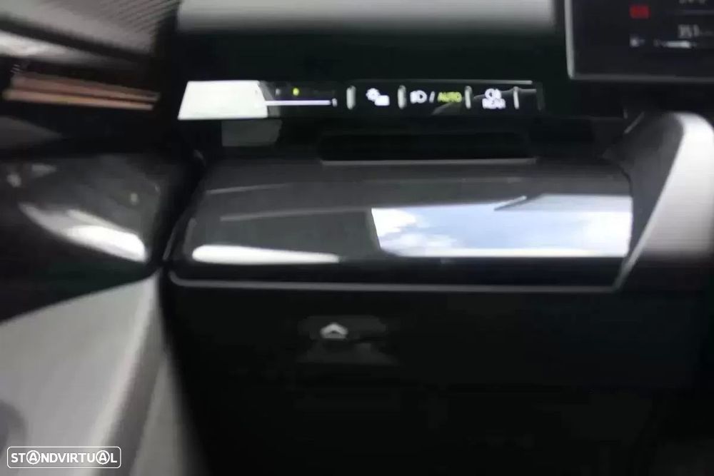 BMW 520 d xDrive Pack Desportivo M - 37