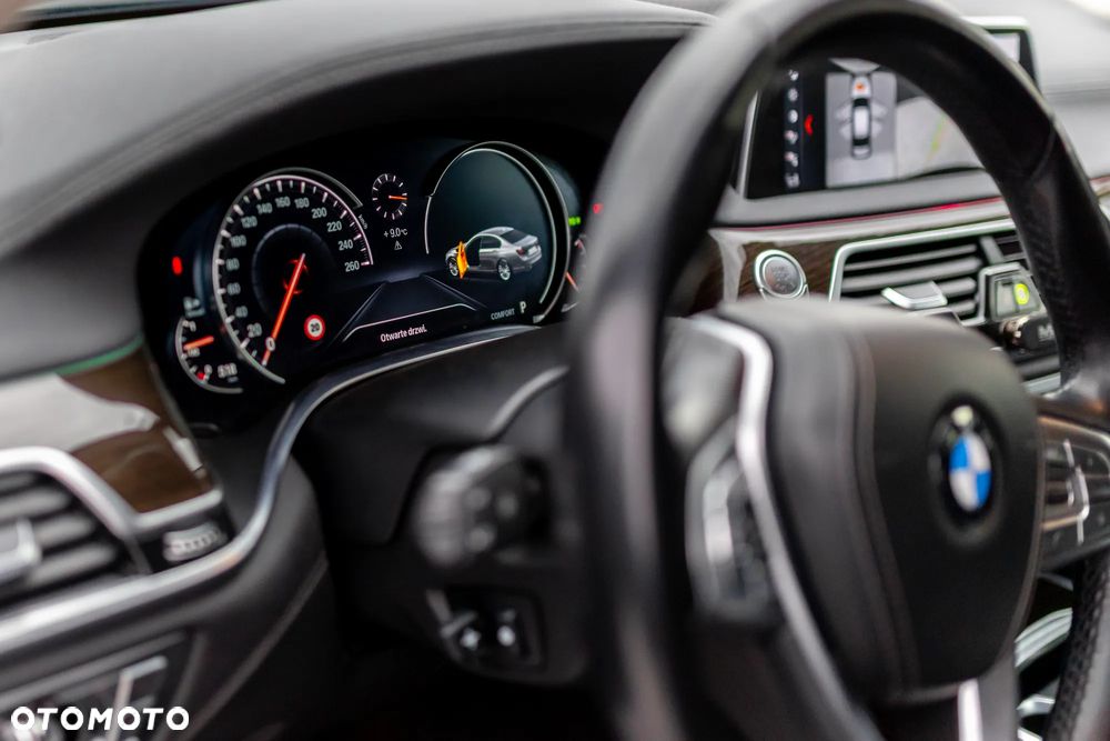 BMW Seria 7 740d xDrive - 10