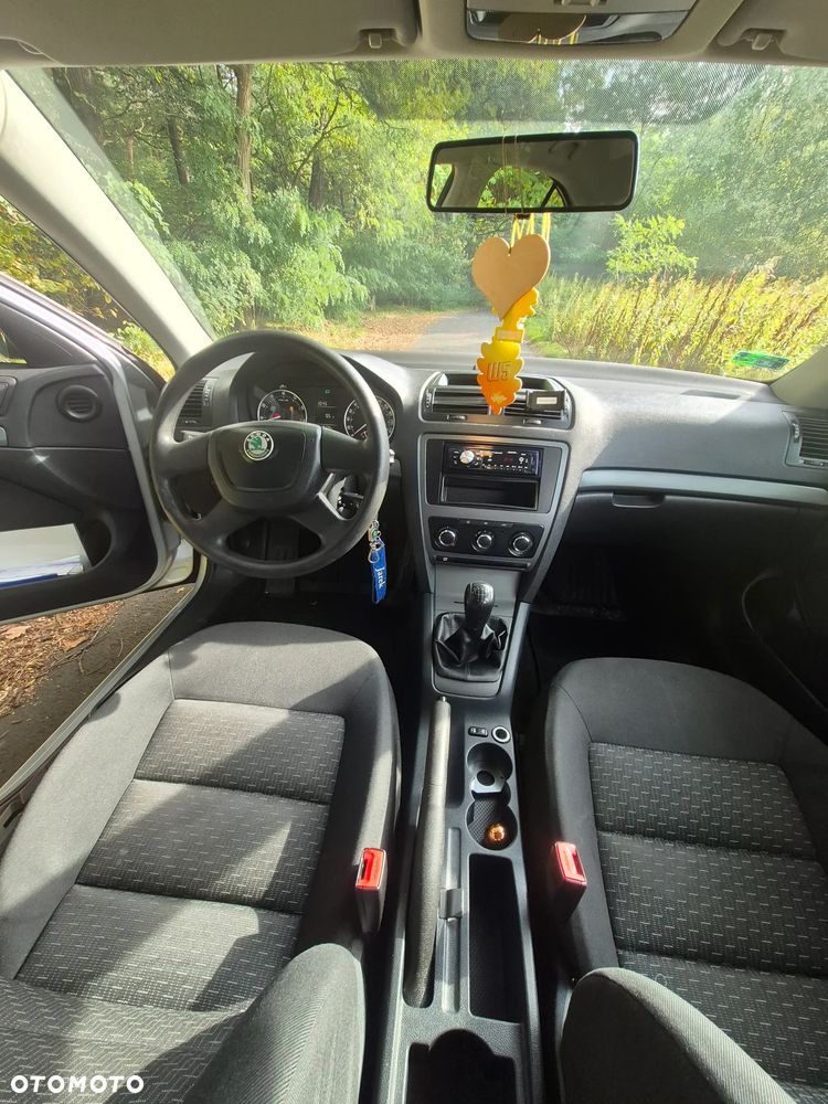 Skoda Octavia 1.6 Tour - 18