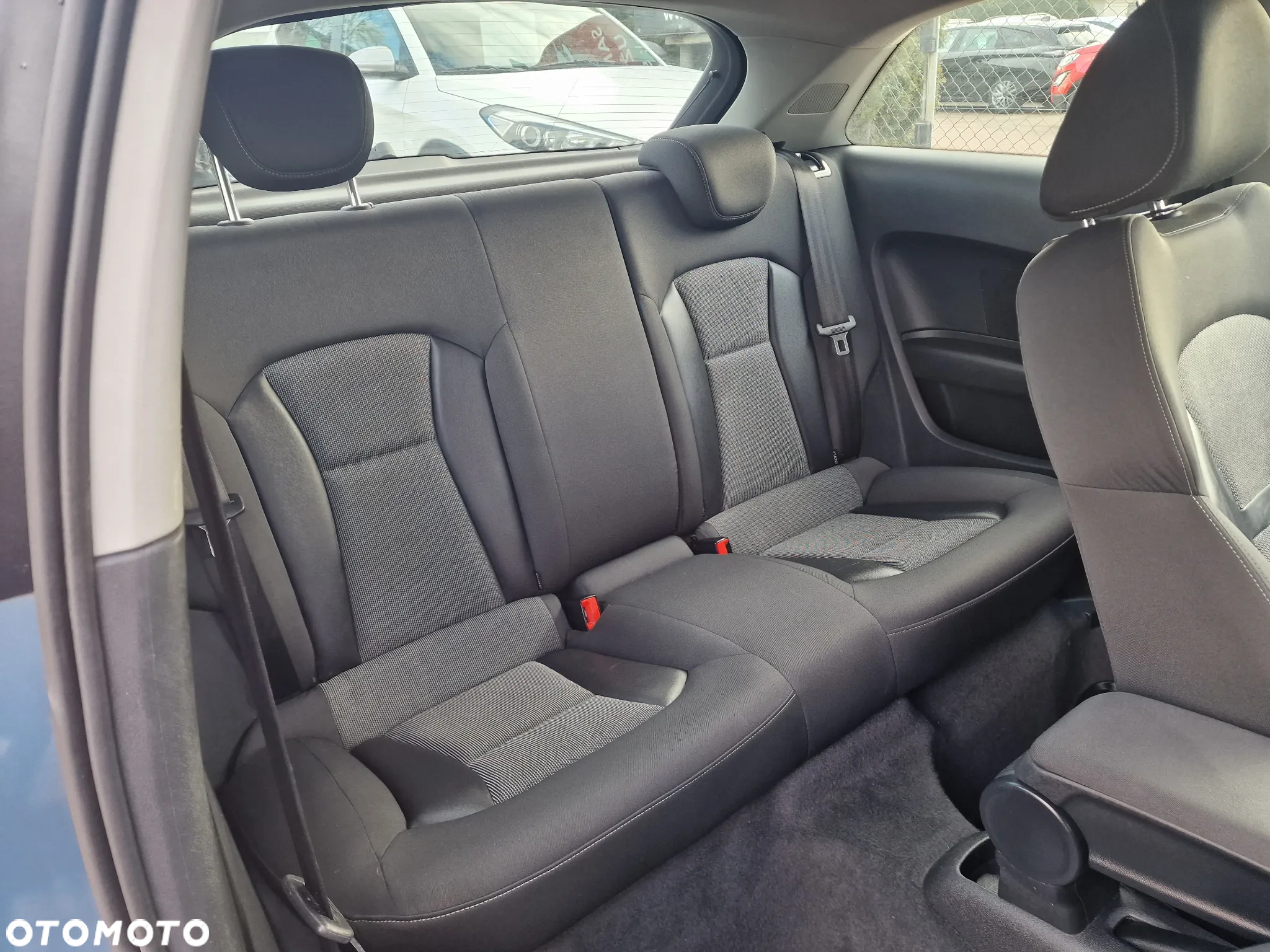 Audi A1 1.6 TDI Attraction - 14