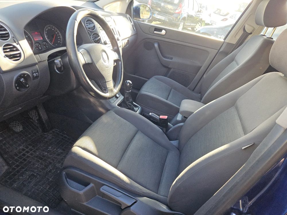 Volkswagen Golf Plus - 12