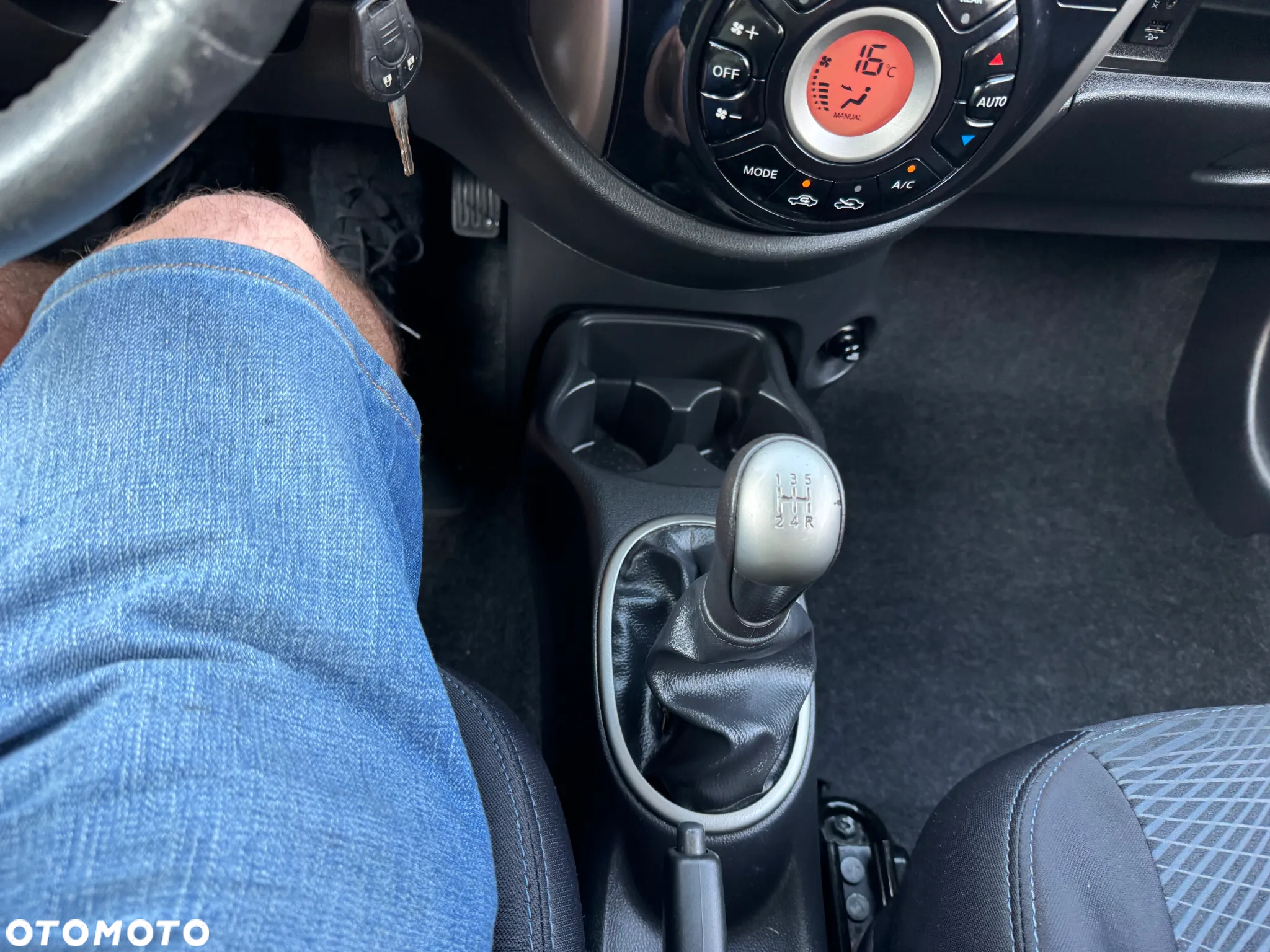 Nissan Micra 1.2 Tekna EU6 - 18