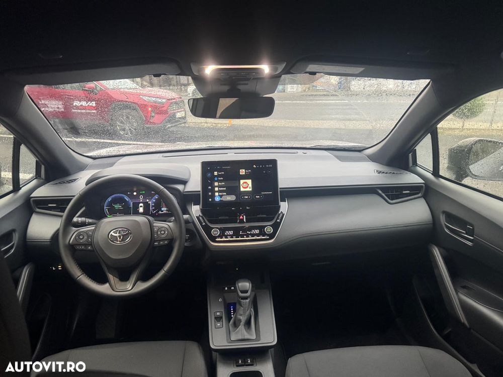 Toyota Corolla Cross - 14