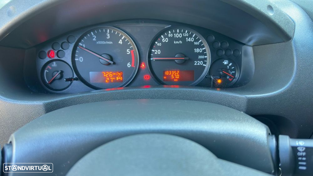 Nissan Navara 2.5 dCi CD SE 4WD - 11