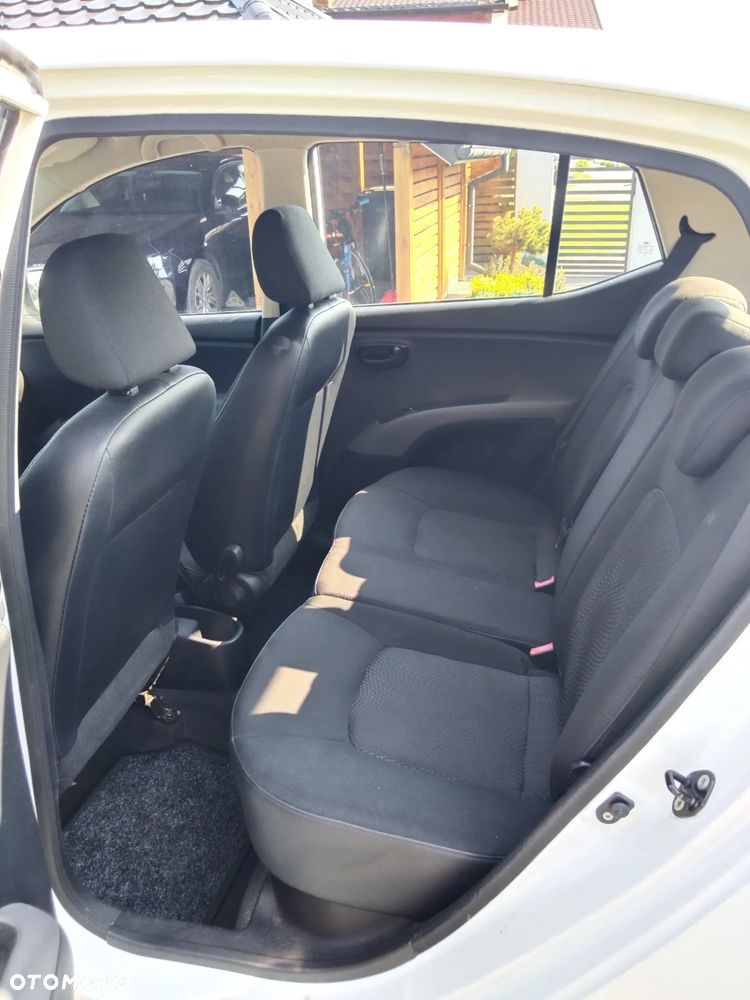 Hyundai i10 1.1 Comfort - 8