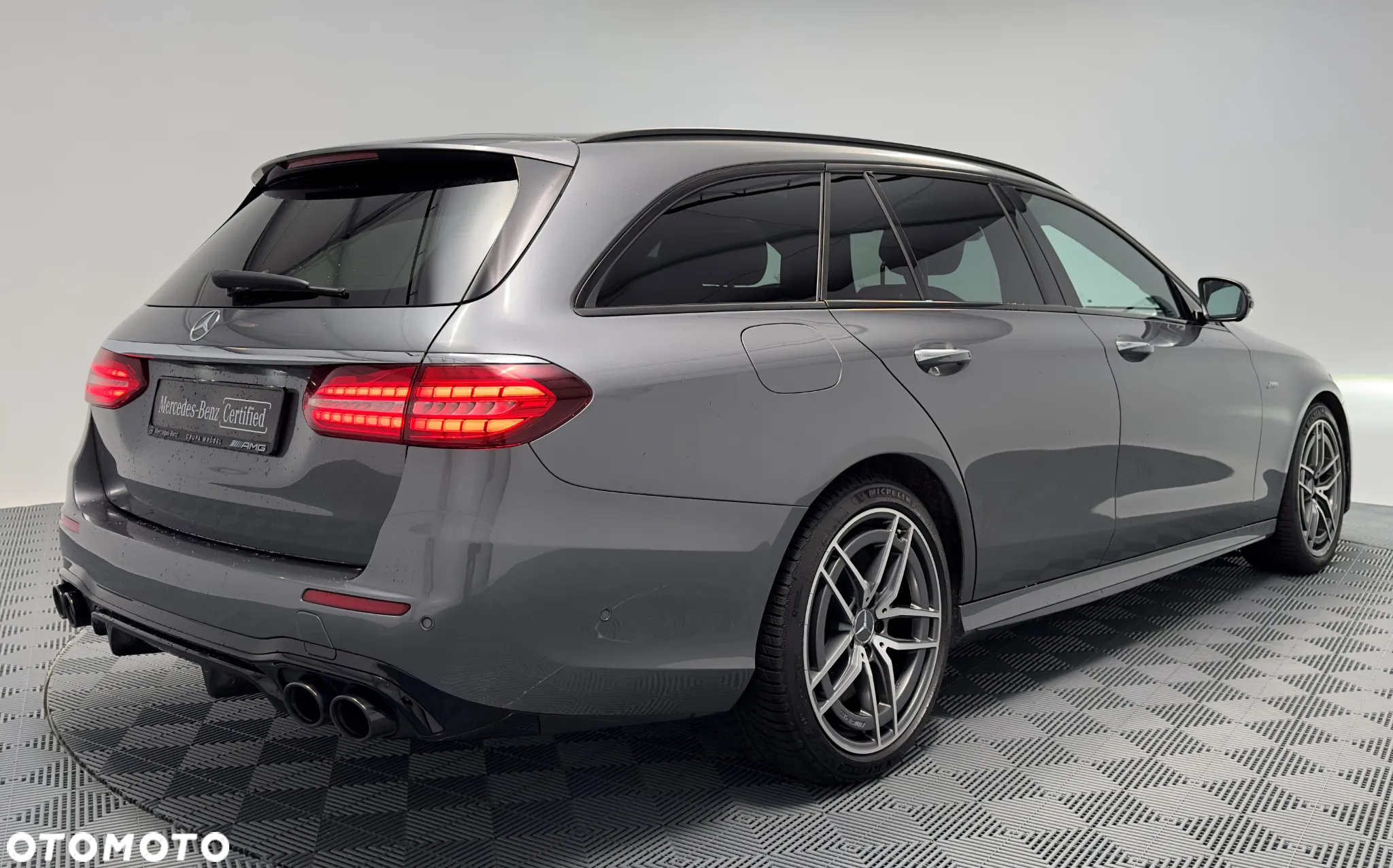 Mercedes-Benz Klasa E AMG 53 4-Matic+ - 27