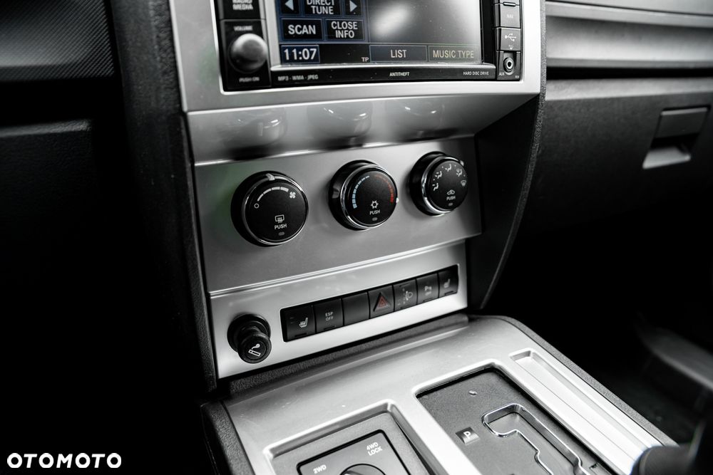 Dodge Nitro 4.0 Automatik R/T - 31