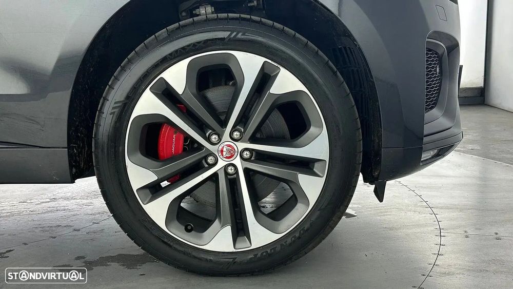 Jaguar F-Pace 2.0 P400e AWD R-Dynamic Black - 19