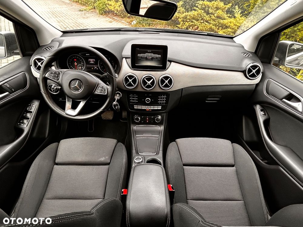 Mercedes-Benz Klasa B 180 7G-DCT Style - 7